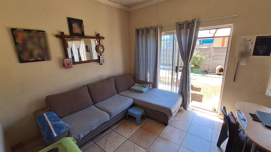 4 Bedroom Property for Sale in Uitsig Free State